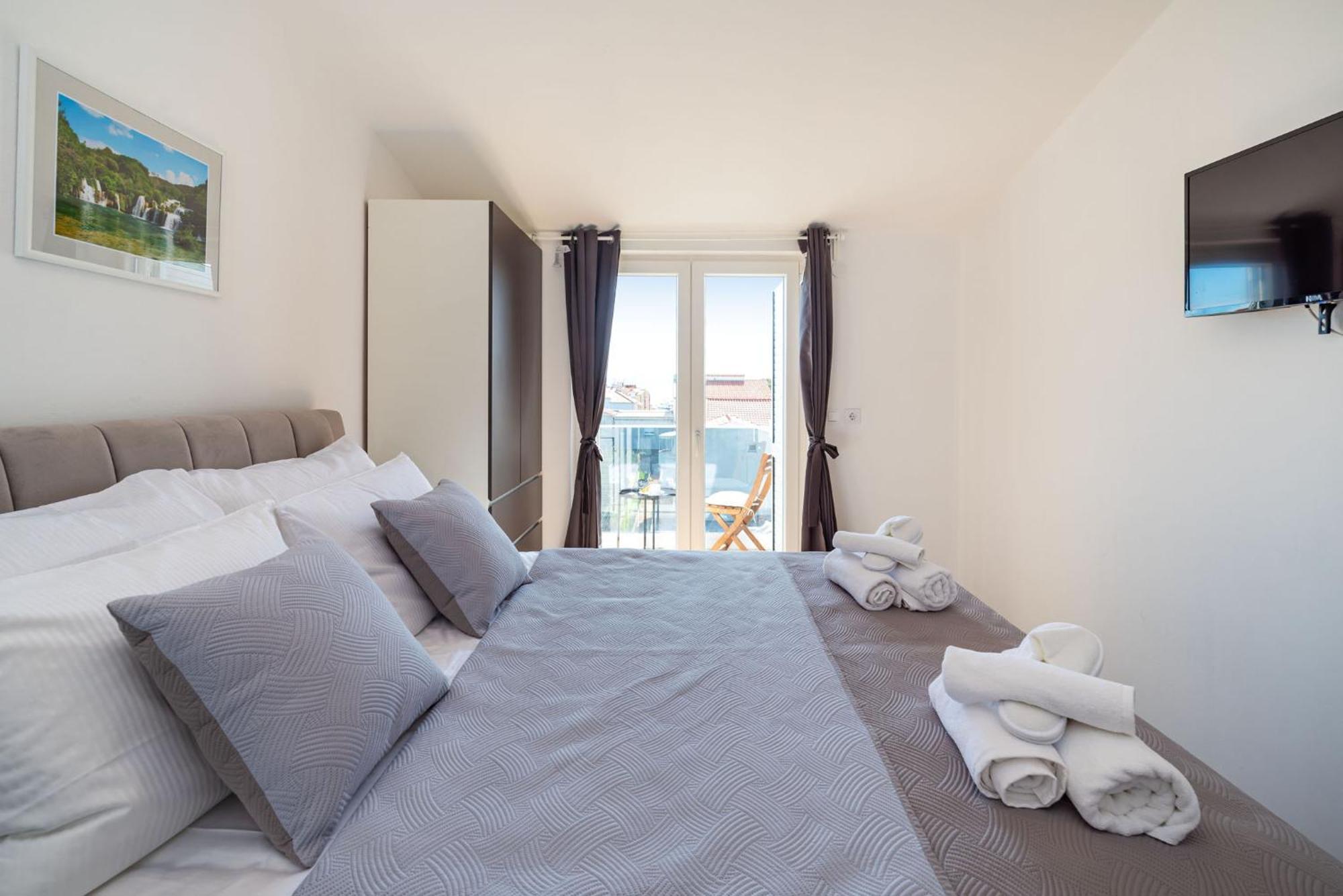 Apartments Lucija Mari Трибунь Екстер'єр фото