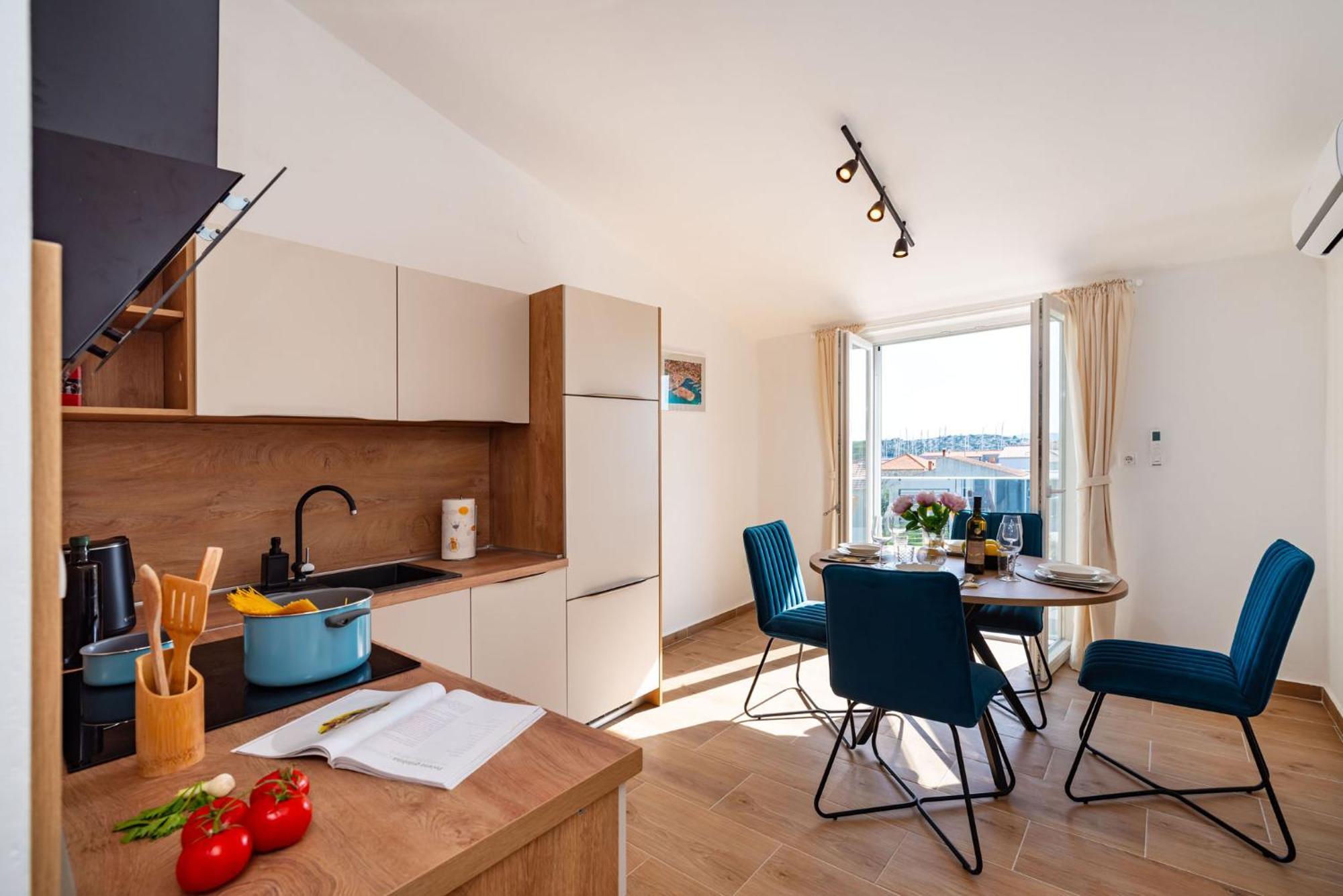 Apartments Lucija Mari Трибунь Екстер'єр фото